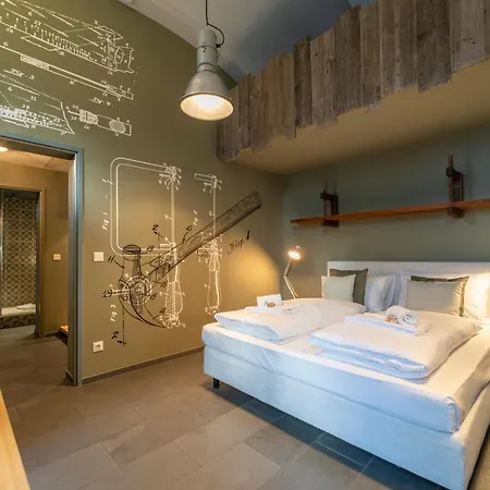 Apartment Awerner Belvedere - Der Tischler