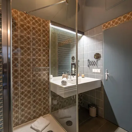 Apartment Awerner Belvedere - Der Tischler *