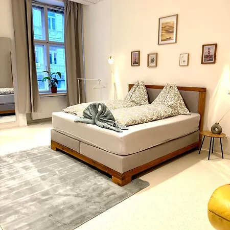 140 M2 Apartment *