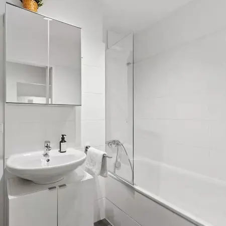 Fast Wifi - 3 Min Walk To Metro - On-site Parking For 19,90 Eur * Vienna