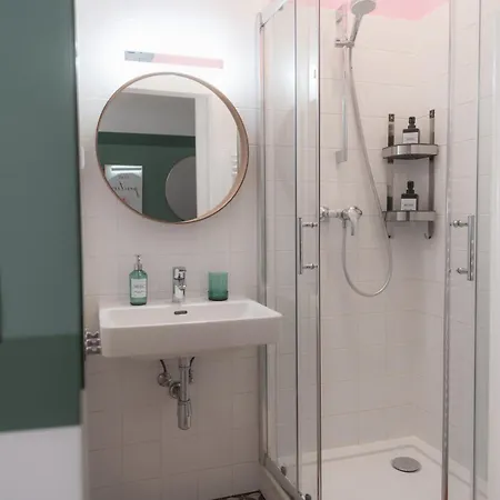 Apartment Deluxe Zum Wohlfuehlen