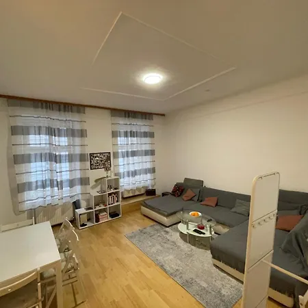 Apartment 20 Min From The Center