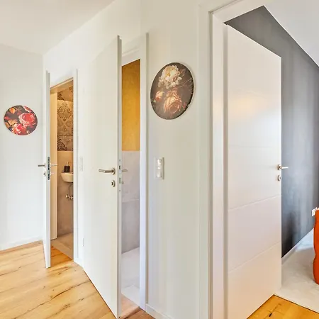 Black - Whirlpool Terrace - Free Parking - Wifi Apartment Vienna