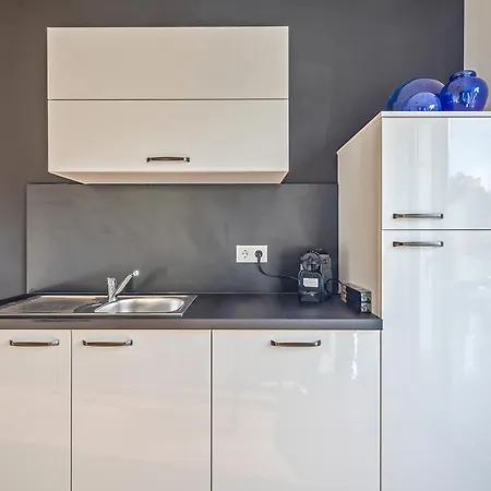Black - Whirlpool Terrace - Free Parking - Wifi