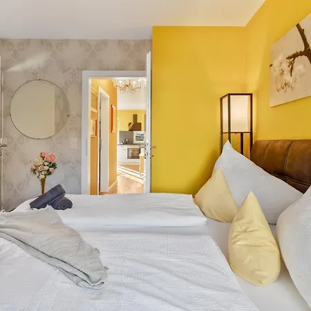 Yellow - Whirlpool Garden - Free Parking - Wifi Apartment Vienna