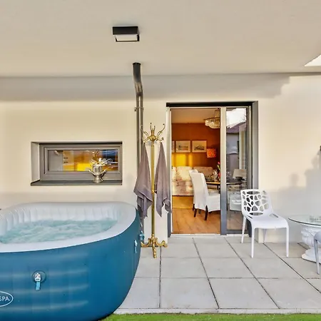 Apartment Yellow - Whirlpool Garden - Free Parking - Wifi