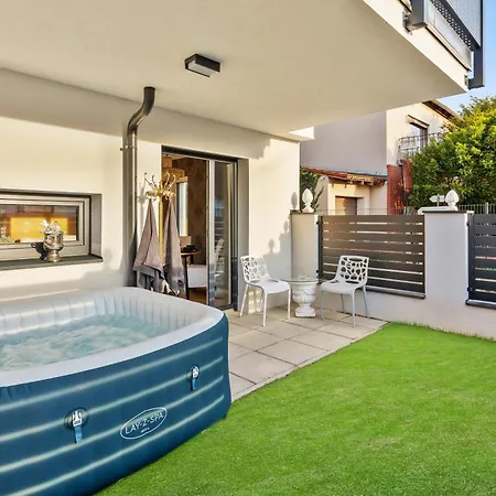 Yellow - Whirlpool Garden - Free Parking - Wifi