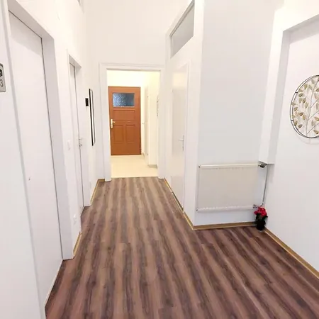 Cozy 15 Minutes Form Airport Privatunterkunft Wien