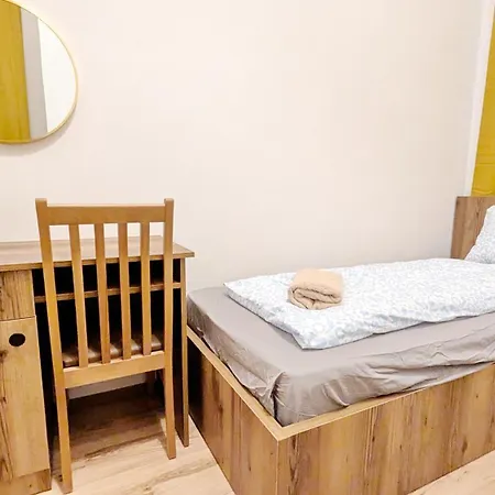 Cozy 15 Minutes Form Airport Privatunterkunft