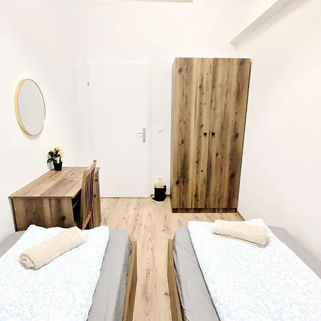 Cozy 15 Minutes Form Airport Privatunterkunft *