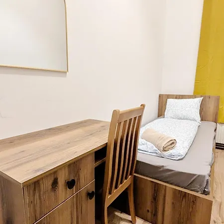 Privatunterkunft Cozy 15 Minutes Form Airport
