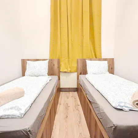Privatunterkunft Cozy 15 Minutes Form Airport