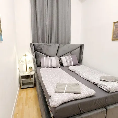 Privatunterkunft Comfortable In Lugner City Area Wien