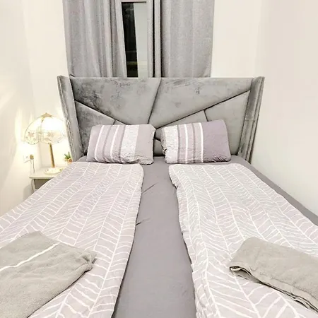 Comfortable In Lugner City Area Privatunterkunft Wien