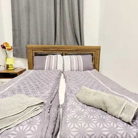Comfortable In Lugner City Area Privatunterkunft Wien