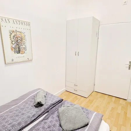 Privatunterkunft Comfortable In Lugner City Area Wien