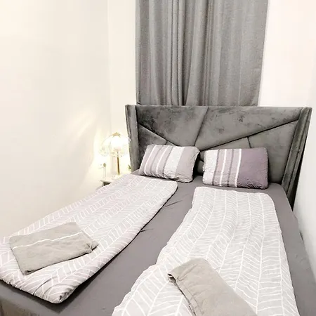 Comfortable In Lugner City Area Privatunterkunft *
