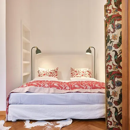 Slow Living I Schoenbrunn Und Park Naehe I Penzing Bahnhof * Vienna