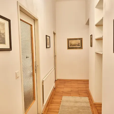 Apartment Slow Living I Schoenbrunn Und Park Naehe I Penzing Bahnhof