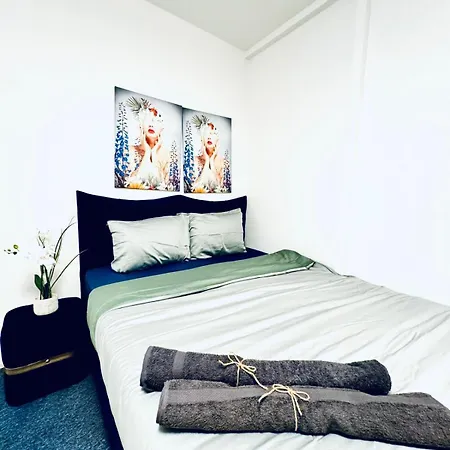 Bright Stay, 7br Shared Only 13min To Belvedere Palace Apartamento