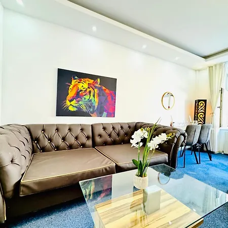 Apartment Bright Stay, 7br Shared Only 13min To Belvedere Palace Vienna