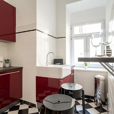 Unique 1br Oasis Near Subway By Hm Vienna