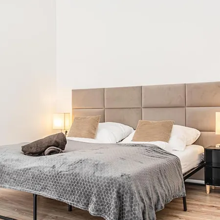 Charming 1br Very
