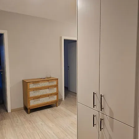 Luxury With Sauna In Center