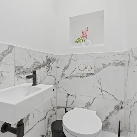 Door No 5 By Gt7 Hospitality * Viena