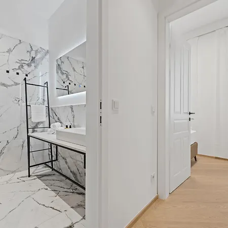 Apartment Gt7 District 9 - Managed By Sky9 *