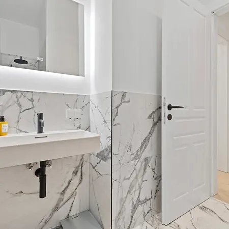 Door No 5 By Gt7 Hospitality * Viena
