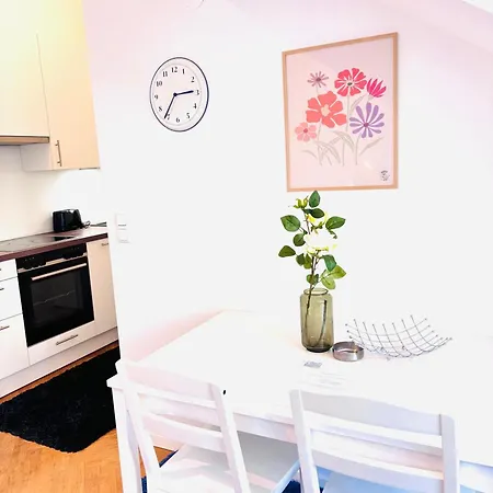 Apartment Simply Fourth