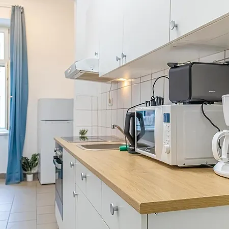 Basic 2br Perfectly Connected&well Positioned Vienna