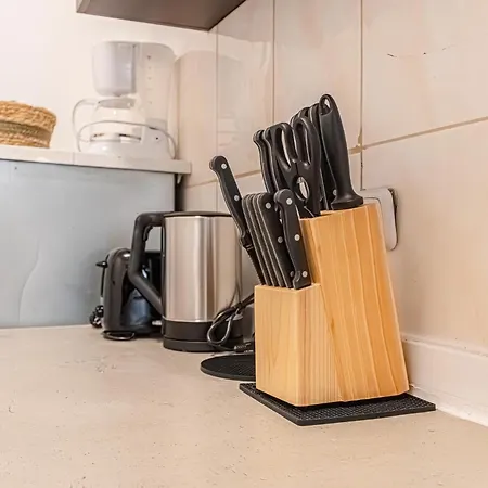 Economy Living- 1br In The Heart Of