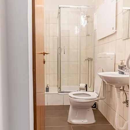 Apartment Economy Living- 1br In The Heart Of *