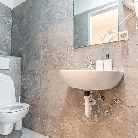 Queen Bed Barrier-free With Kitchen Apartmán Vídeň
