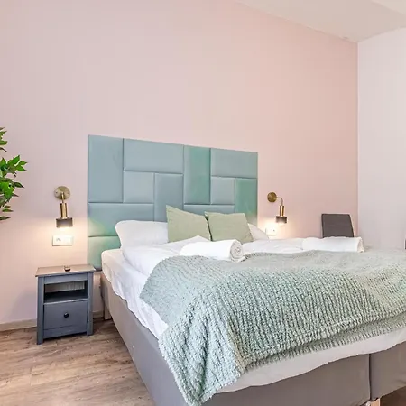 Queen Bed Barrier-free With Kitchen *