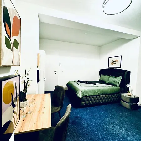 7br For Big Groups, With Great Location