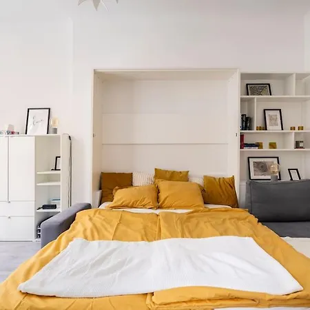 Apartment Center *