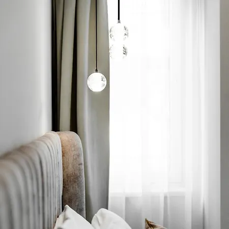 Hotel O11 Boutique 4*