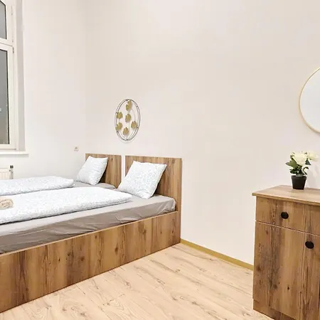 Spacious - 15 Min From Airport & Center, 5 Min From Main-bus Station Ez 1-9 Ubytování v soukromí *
