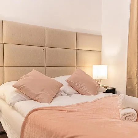 Super Comfy 2br Historic Location In Apartment Vienna