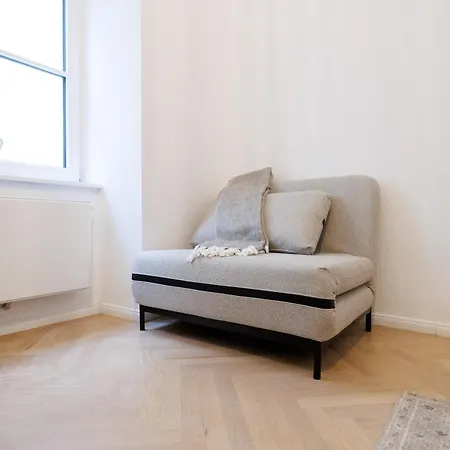 Apartment Stylish 1-bedroom 2-bath By Canal Minutes From Historic Centre