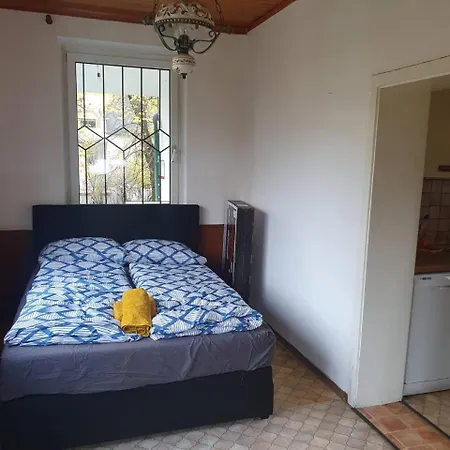 Cozy In An Elegant House Homestay