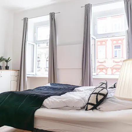Beautiful 1br With A Great Location Apartment Vienna