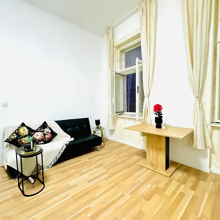 Apartment Comfy Apt, 10min Transport To Stadthalle *