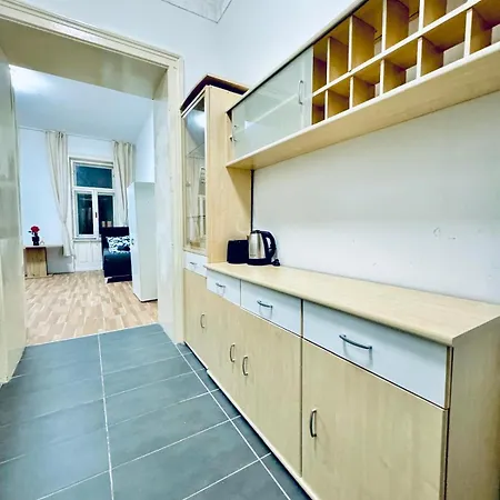 Comfy Apt, 10min Transport To Stadthalle * Vienna