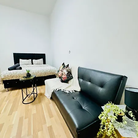 Comfy Apt, 10min Transport To Stadthalle