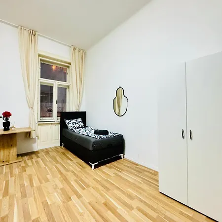 Comfy Apt, 10min Transport To Stadthalle