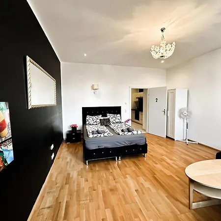- Brigittenau Area Mm29 Apartment *